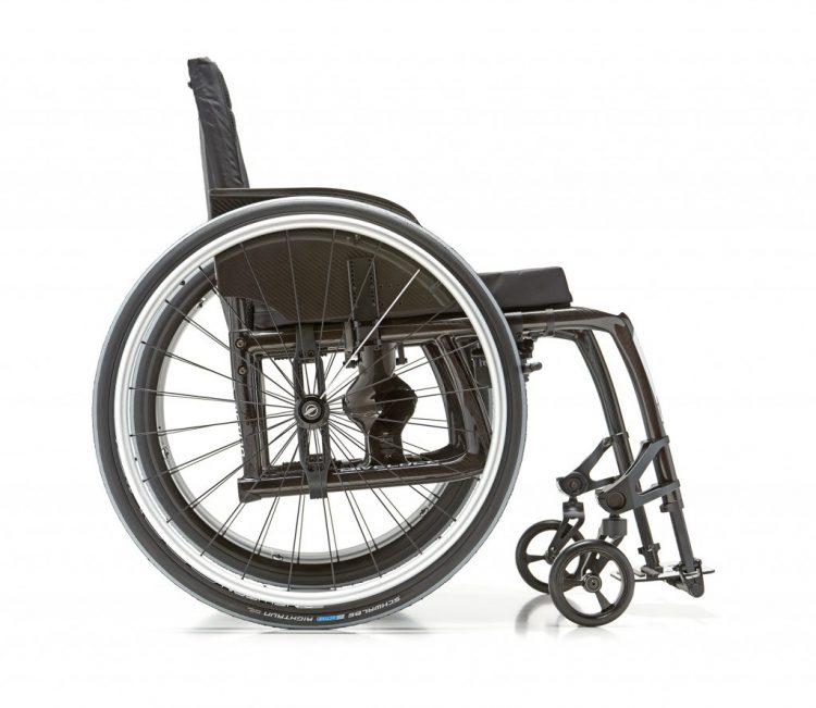 Helio C2 Carbon Fibre Folding Momentum Healthcare